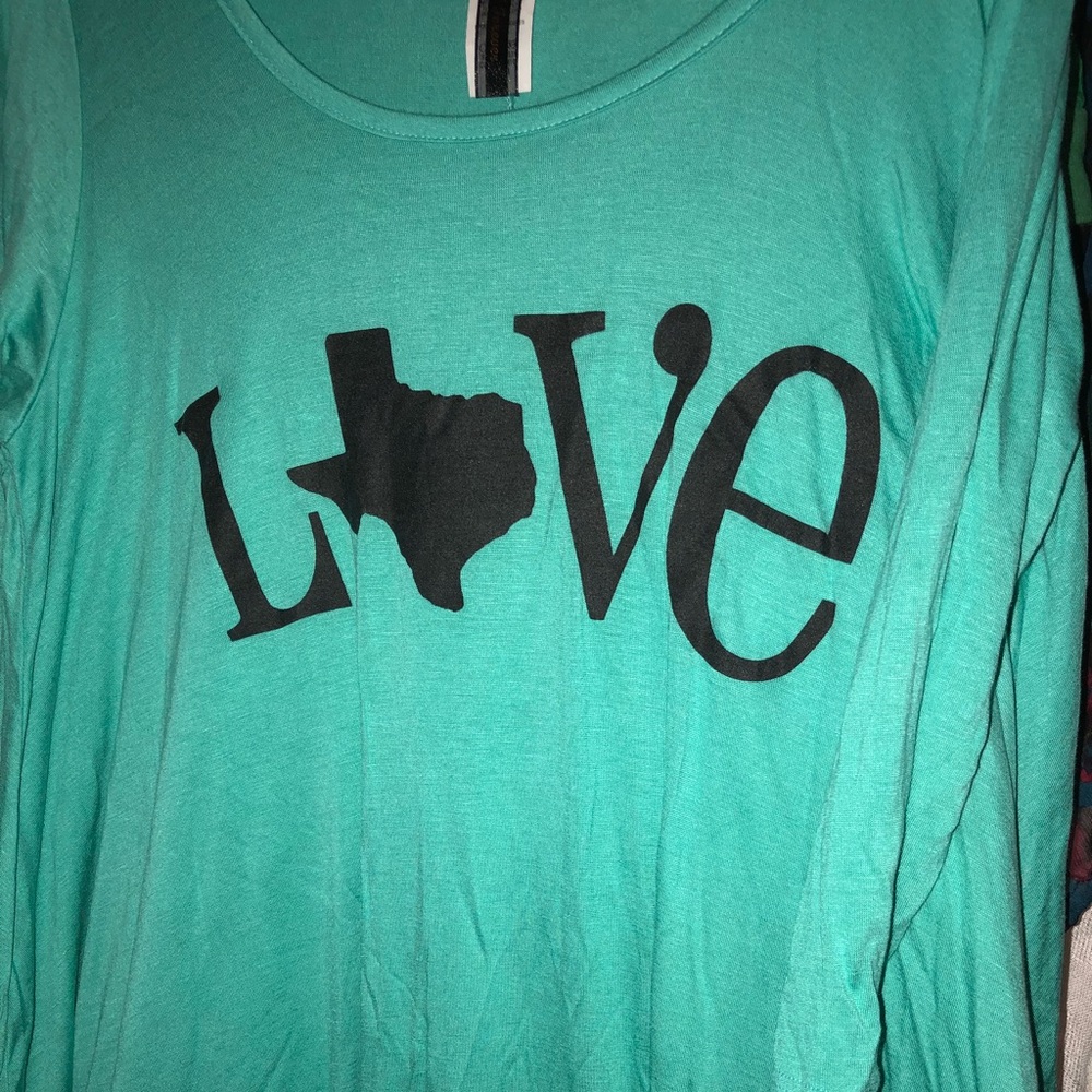 Super soft shirt NWOT